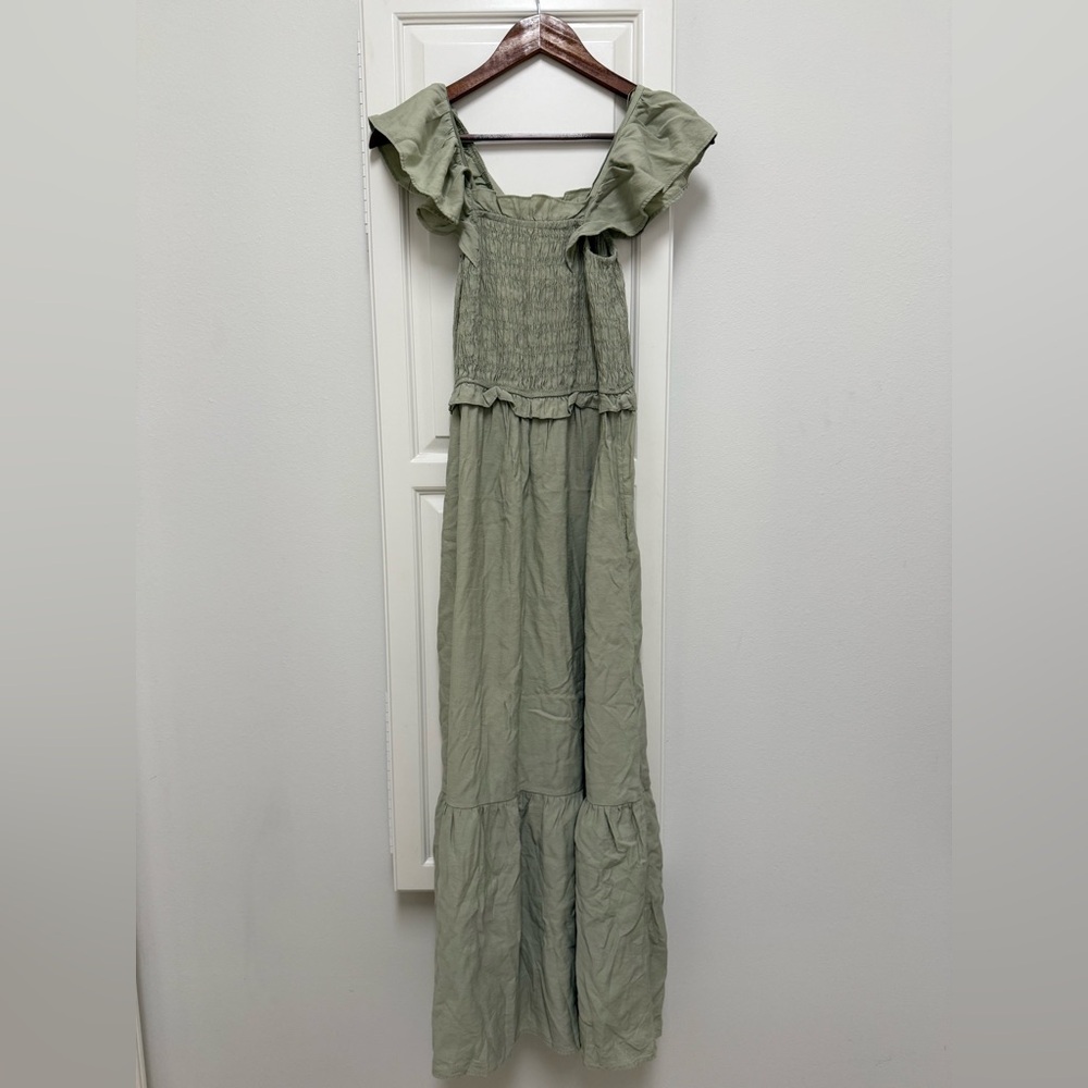 Green Off-Shoulder Maxi Dress